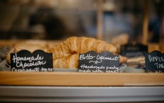 bakeries and cafes