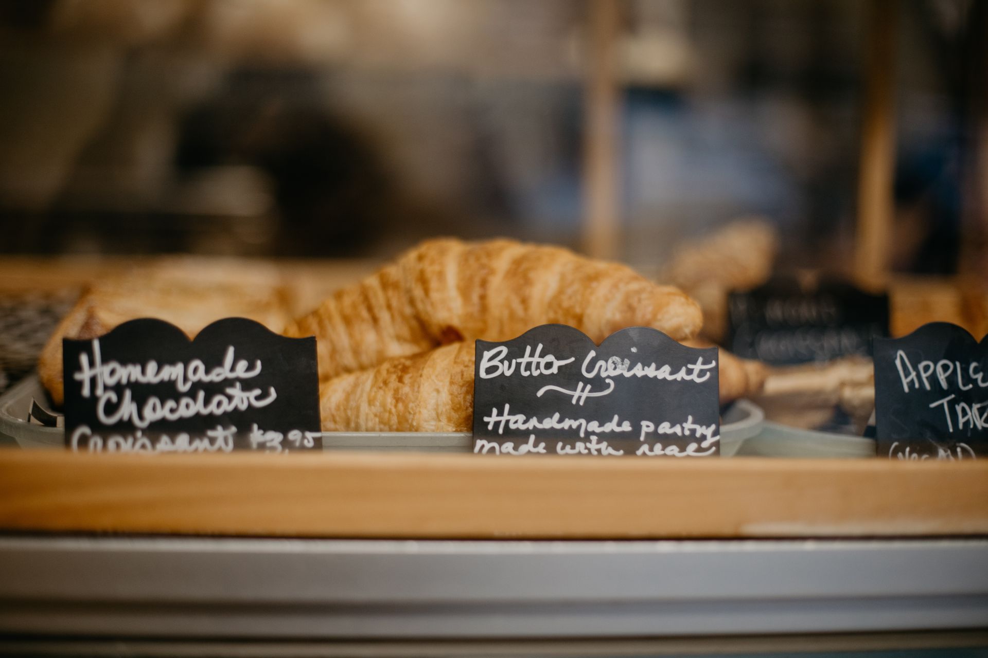 bakeries and cafes