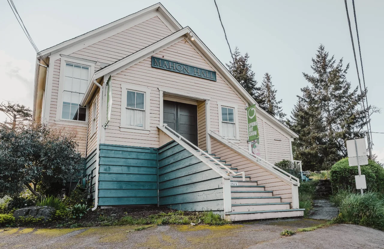 Artcraft Gallery + Shop Building